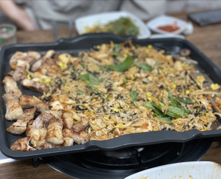 시집못간꽃돼지 이미지