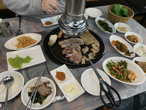 돼지야놀자 이미지