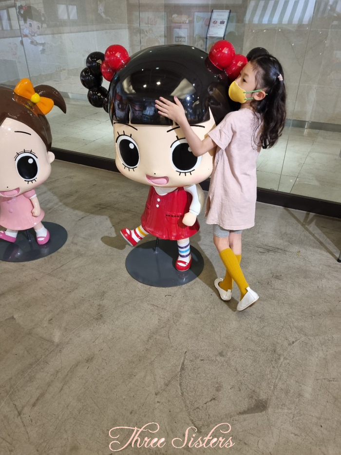 자두옷장 이미지
