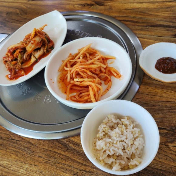 먹보칼국수 이미지