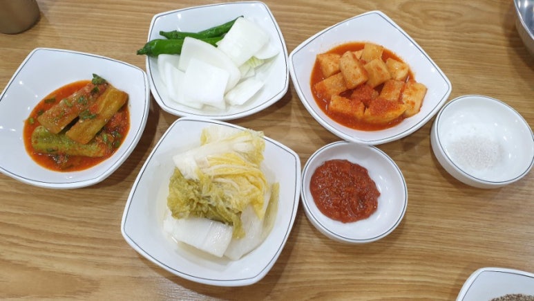 서박사 능이백숙.영양탕. 삼계탕. 추어탕 이미지