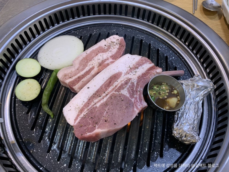 열두달제주흑돼지 이미지