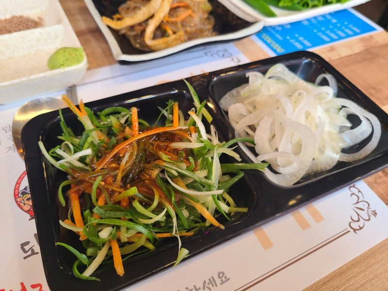 도담이돼지삼형제 이미지