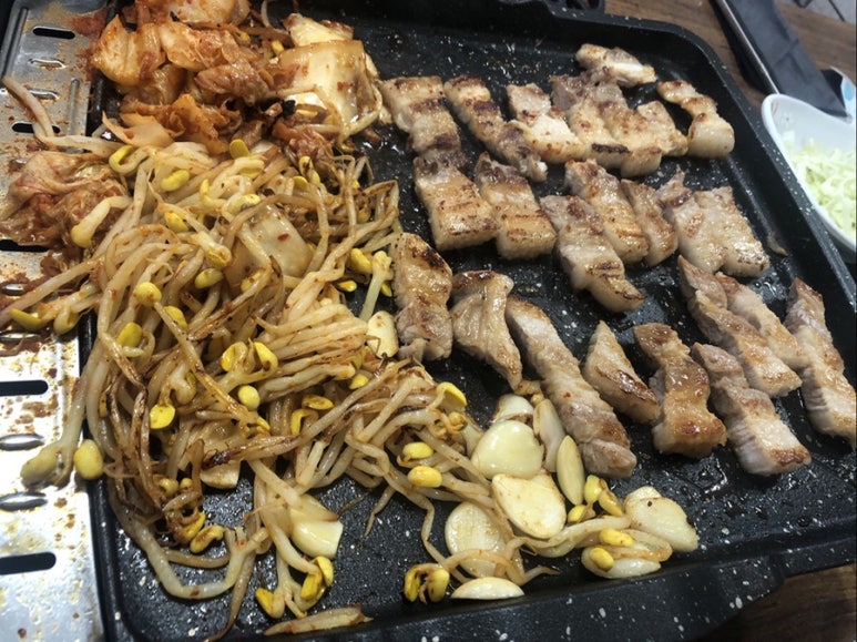 시집못간꽃돼지 이미지