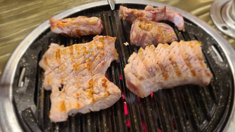팔팔돼지(88돼지) 이미지