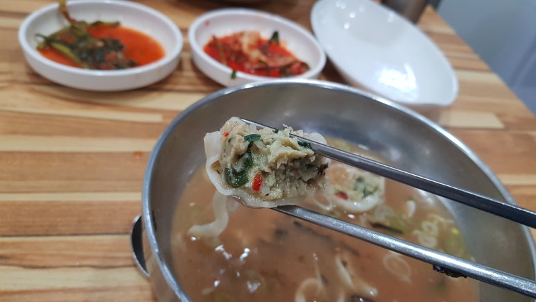 솔샘손칼국수 이미지