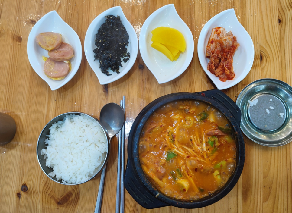 쌍둥이 부대찌개 이미지