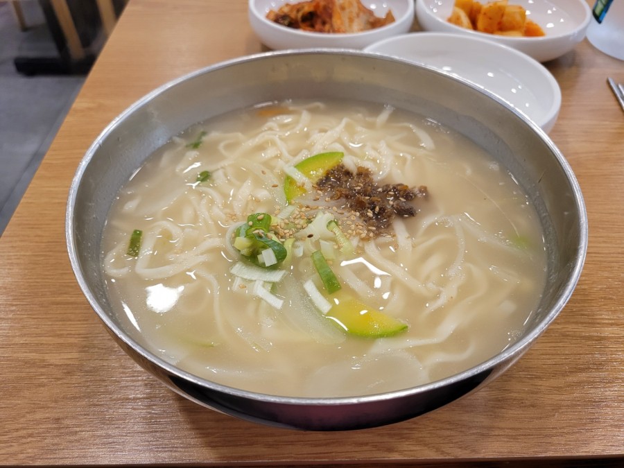 다원보쌈칼국수 이미지