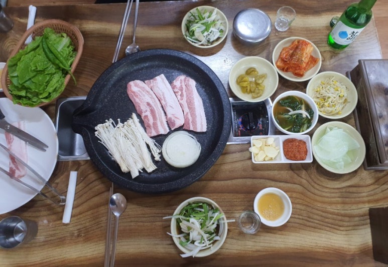덕이네 식당 이미지