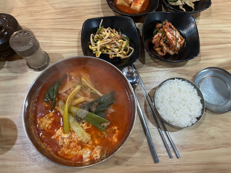 진진육개장 이미지