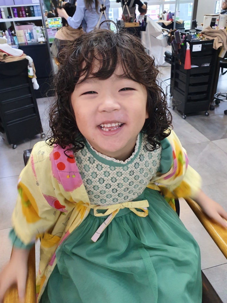 은빛미용실 이미지