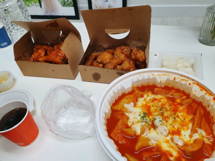 치킨을사랑한떡볶이 이미지