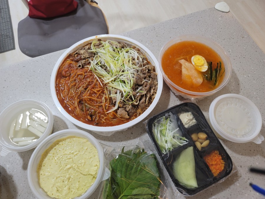 쭈꾸미싸롱 이미지
