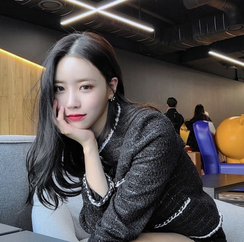 육하원칙엔터테인먼트 이미지
