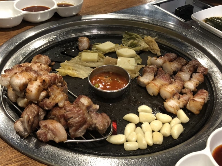 고기굽는남자 이미지