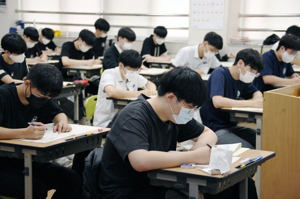 그루스터디카페김해외동센터 이미지