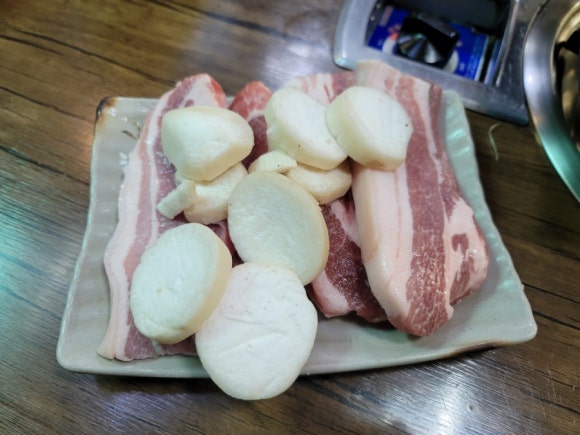 한식더고기 이미지