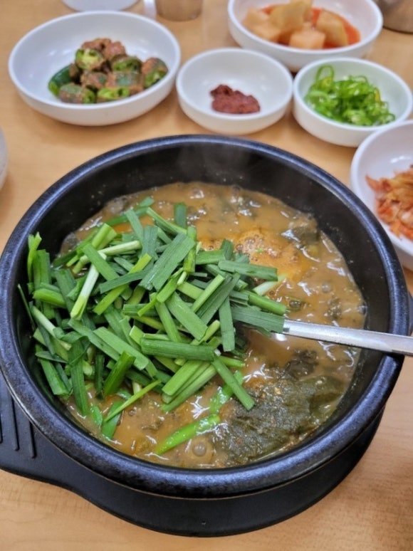 통발추어탕 이미지
