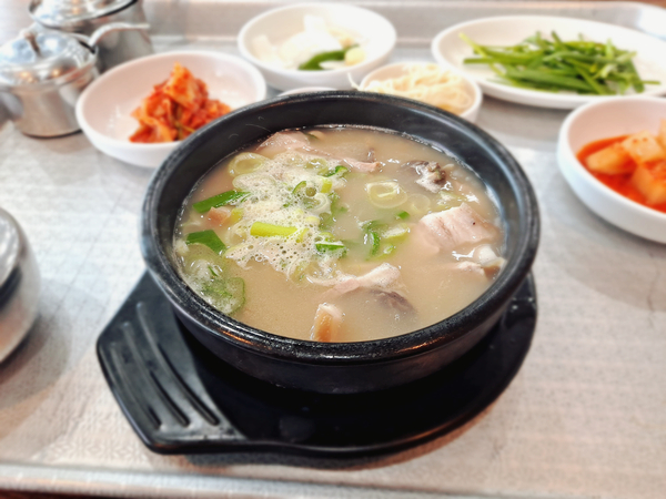 옛날돼지국밥 이미지