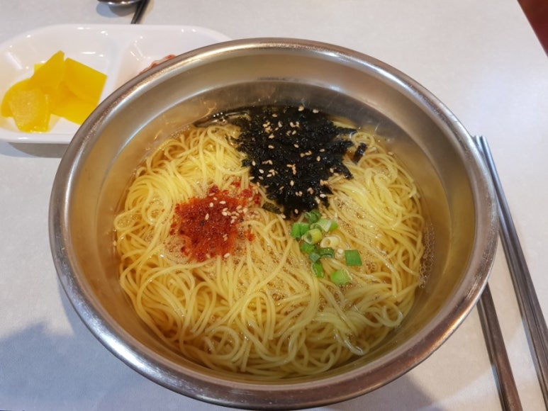 양푼국수집 이미지