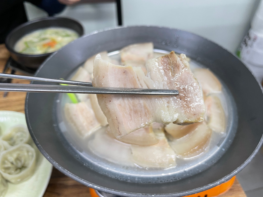 명소 돼지국밥 이미지