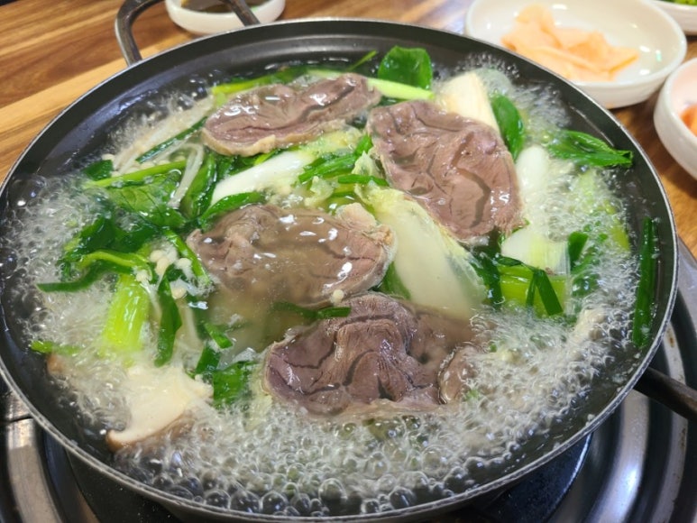 팔송황기더덕막국수 이미지