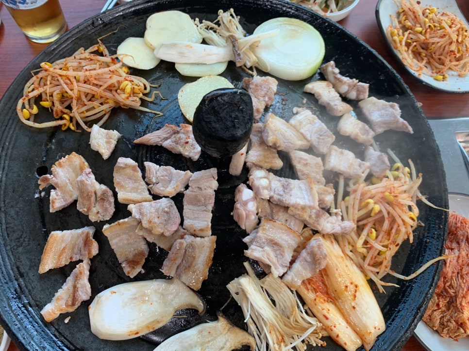 무실왕솥뚜껑삼겹살 이미지