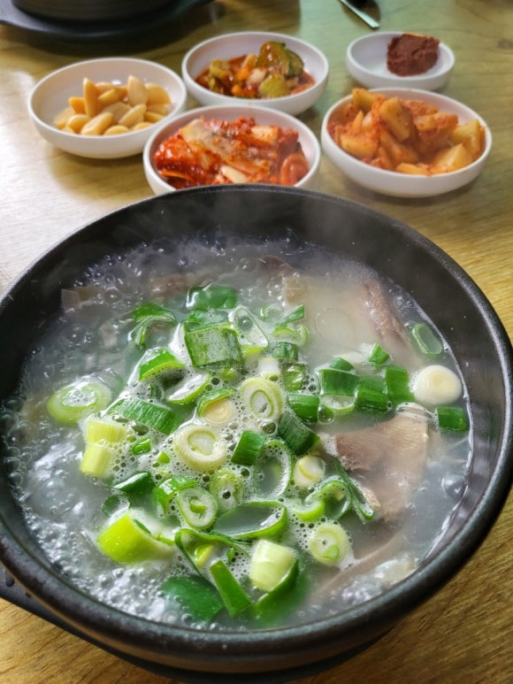 한우뚝배기소머리국밥 이미지