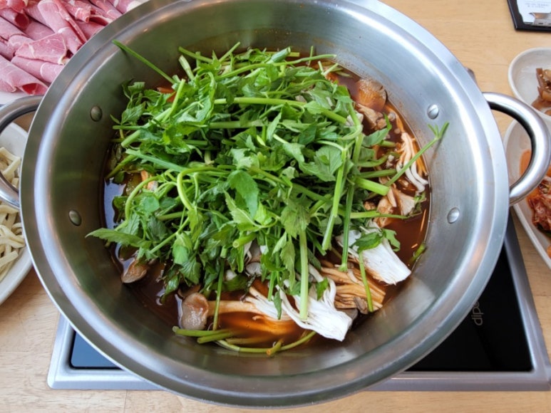 얼크니손칼국수 이미지