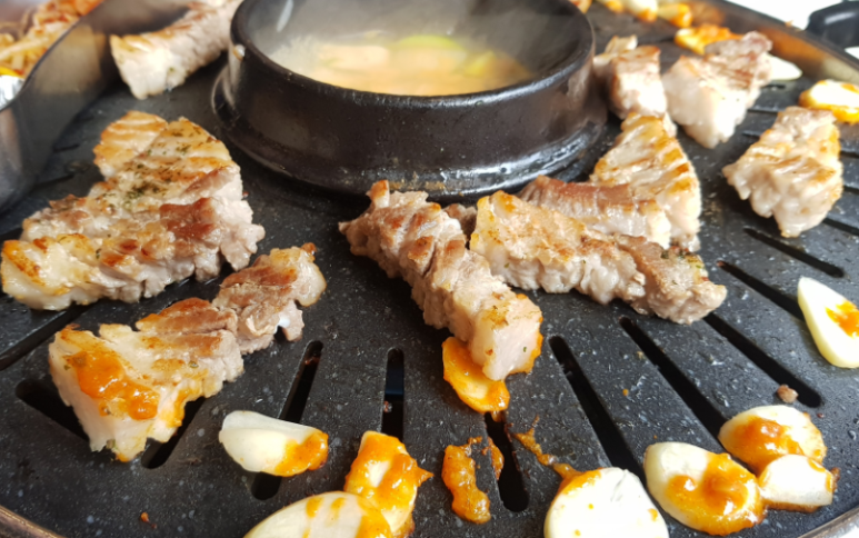 강남돼지 이미지