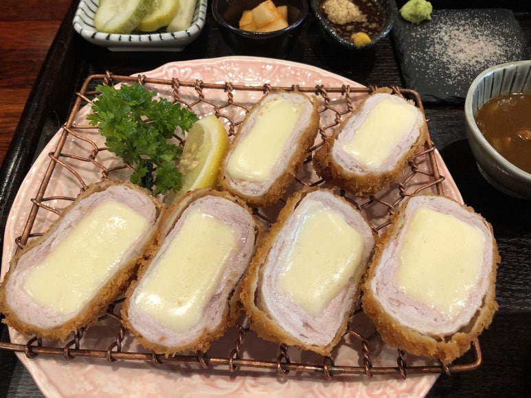겸손돈가스 이미지