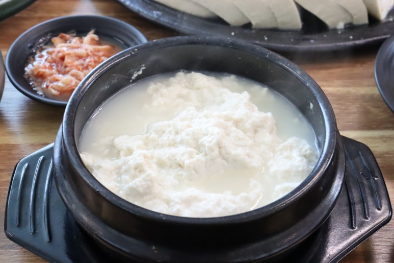 두리식당 이미지