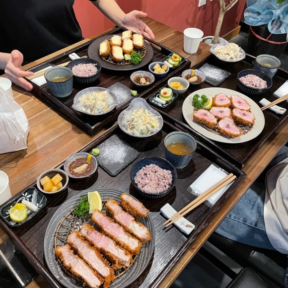 겸손돈가스 이미지