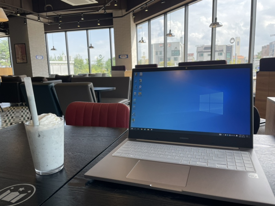 할리스 충남도청점 이미지