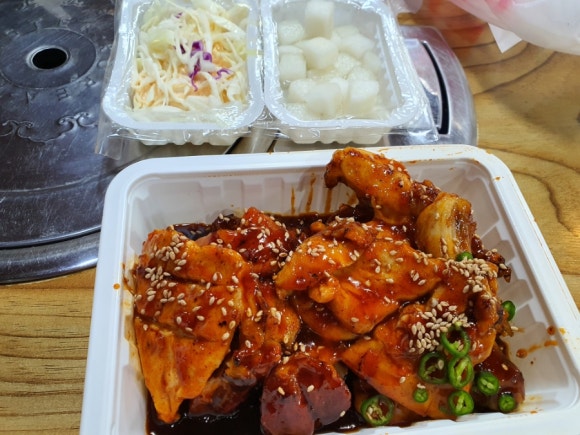 두리아숯불바베큐치킨 이미지