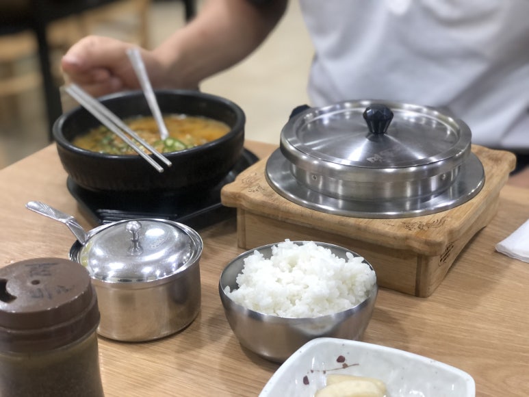 맷돌가마솥추어탕 이미지