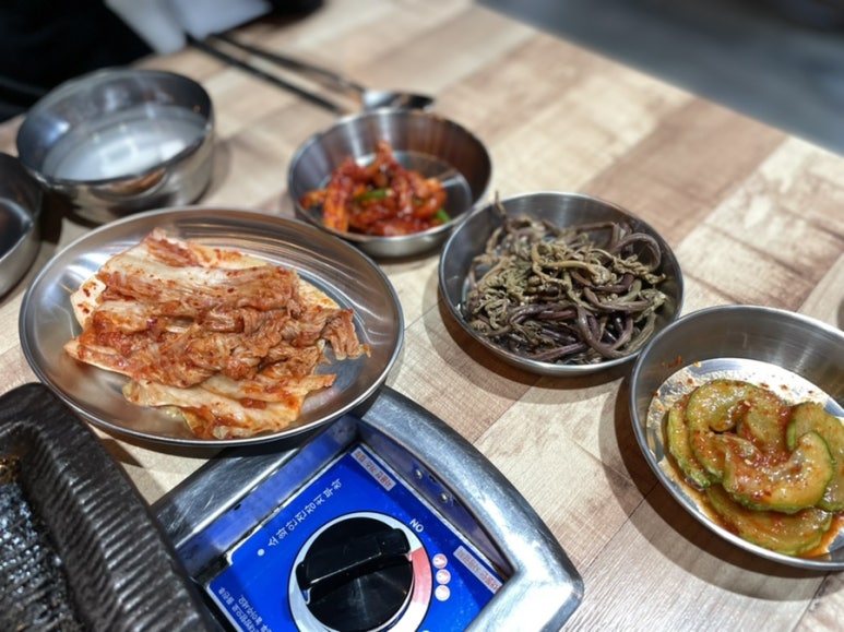 꽃돼지네 이미지