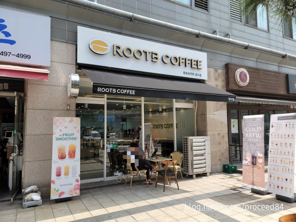 루트비커피 성수점 이미지