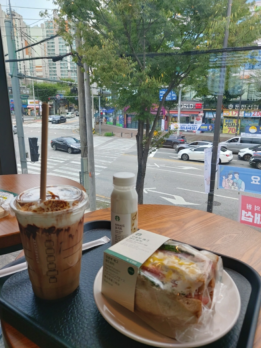 스타벅스광주오치점 이미지