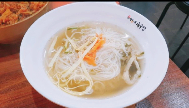 큰동네국수 이미지