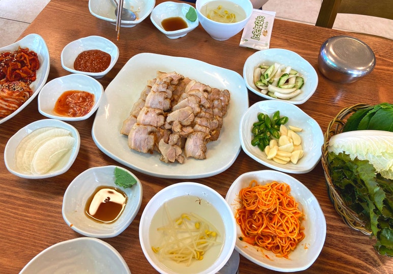 천하임금님한방족발 이미지