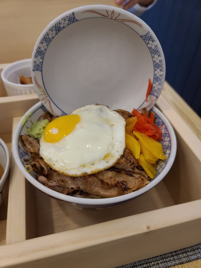 시시한덮밥 이미지