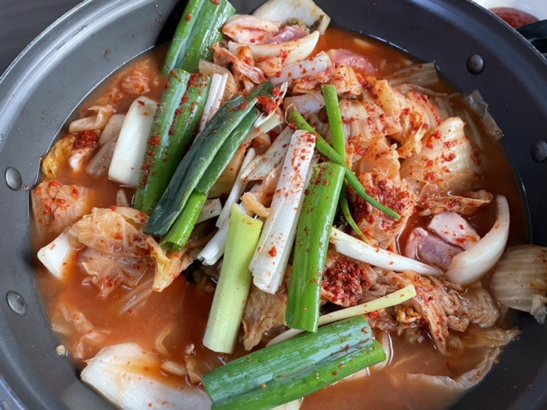원조생고기 두루치기전문 이미지