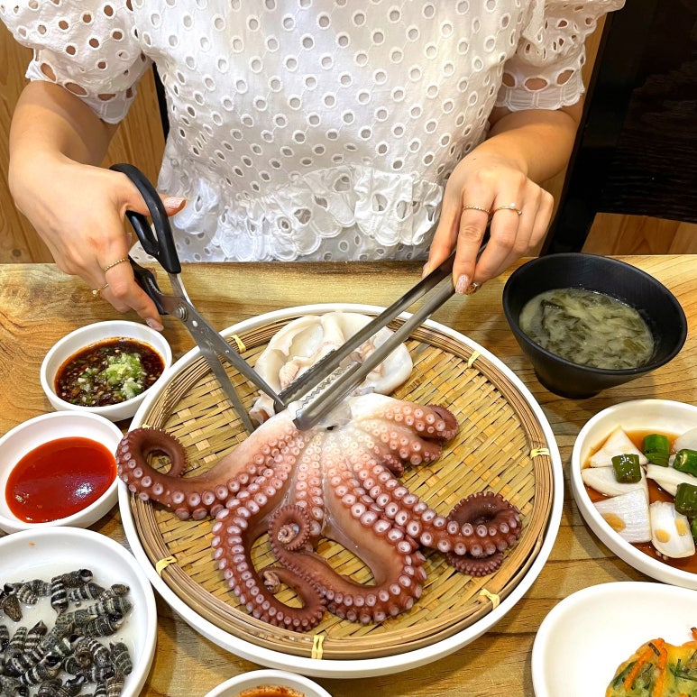 옥동돌문어자연산해산물 이미지