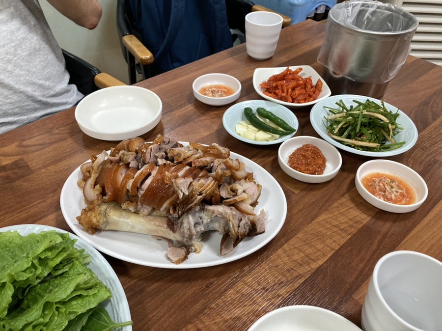 송고집왕족발 이미지