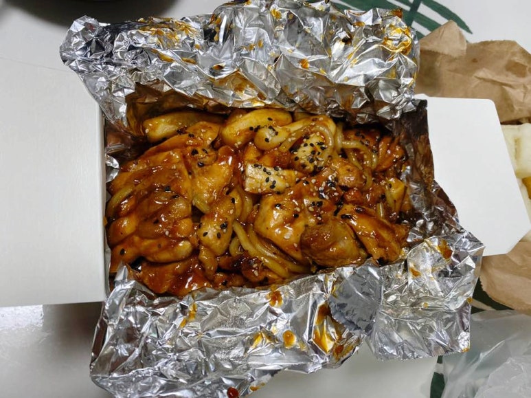 동근이숯불두마리치킨이천점 이미지
