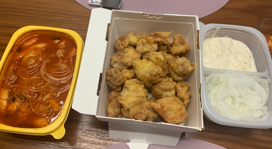 치킨플러스 불광점 이미지