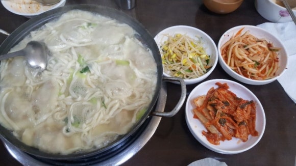 설악산강황칼국수 이미지