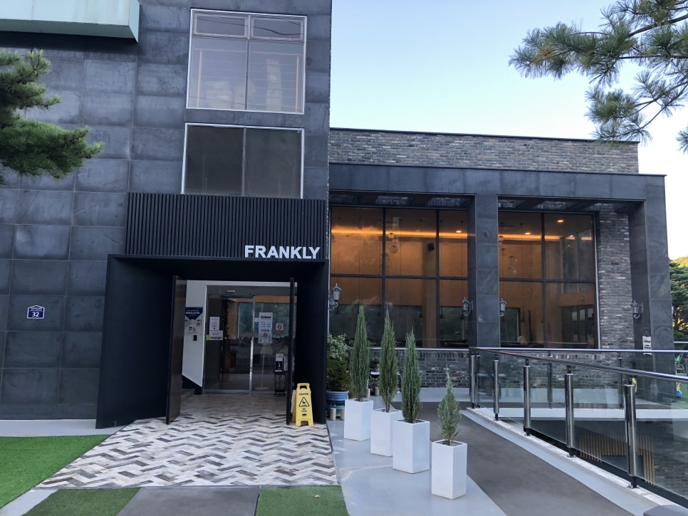프랭클리로스터리커피 이미지