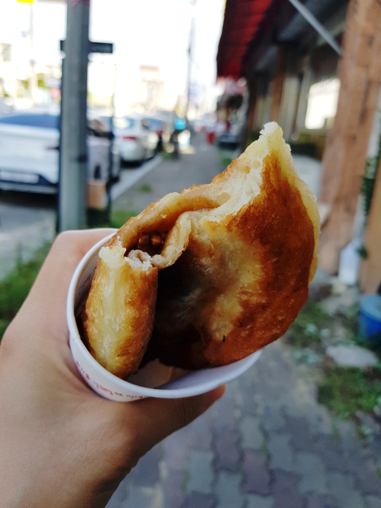 찹쌀꿀호떡 이미지